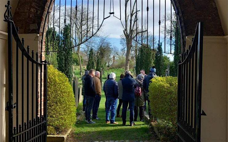 Irish Language Tour of Friar's Bush Graveyard
