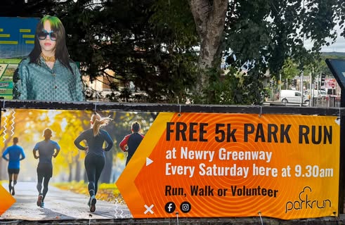 The flags are going up and there are some very familiar faces popping up around town this morning! Hope everyone is gett...